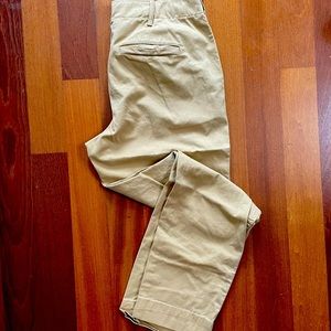 GAP Women’s Khaki Pants